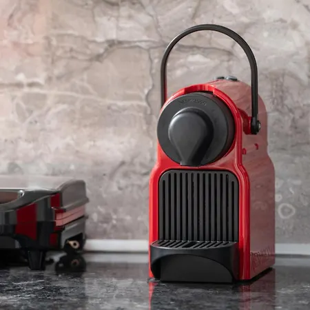 Amadeus Golden Toroni