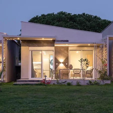 Amadeus Golden Villa