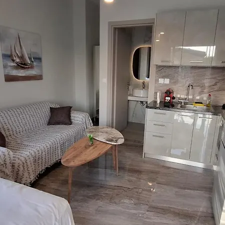 Amadeus Golden Villa *