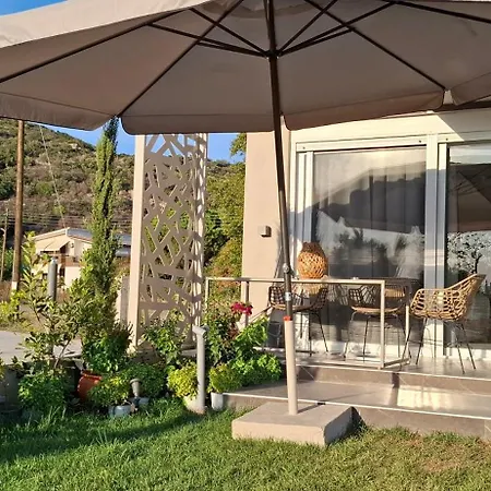 Amadeus Golden Villa *
