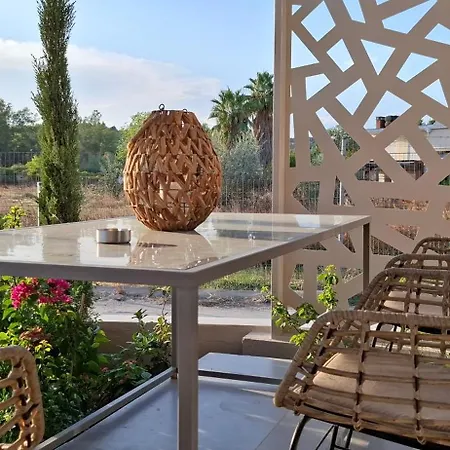 Amadeus Golden Villa *