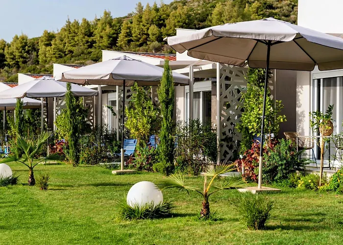 Amadeus Golden Villa *